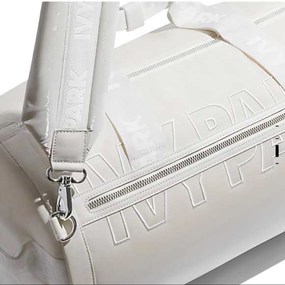 Adidas x Ivy Park Collab Padded Duffel Bag - Picture 3 of 4